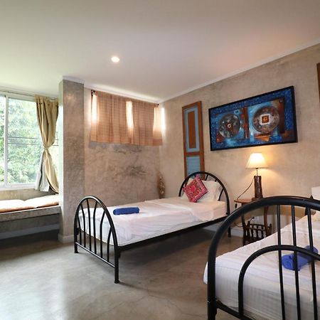 Gongkaew Huenkum Hotel Чиангмай Экстерьер фото