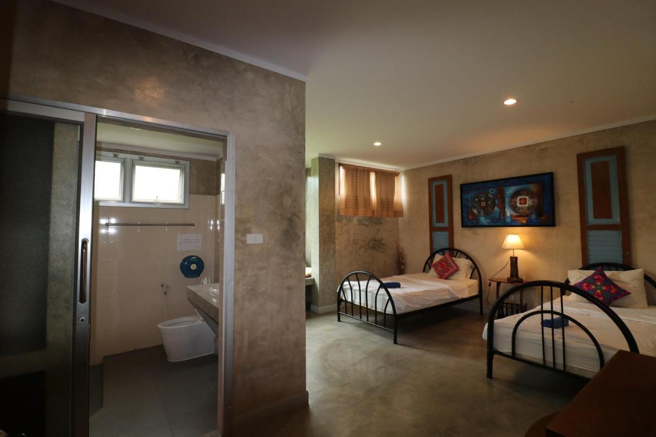Gongkaew Huenkum Hotel Чиангмай Экстерьер фото