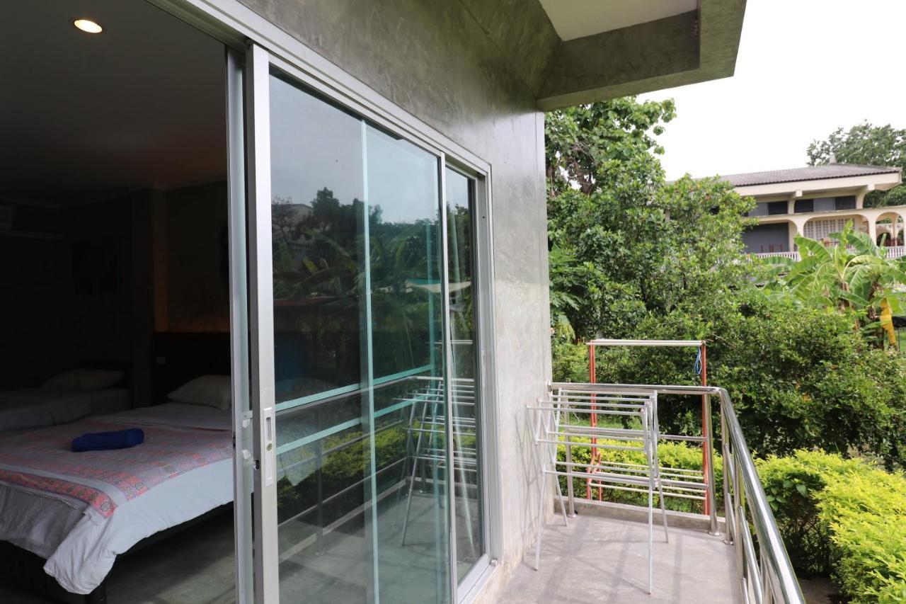 Gongkaew Huenkum Hotel Чиангмай Экстерьер фото